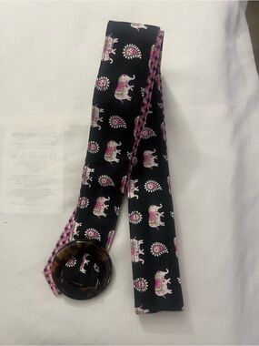 Vera Bradley Elephant reversible fabric belt. EUC. Size M/L approx 43 inches.